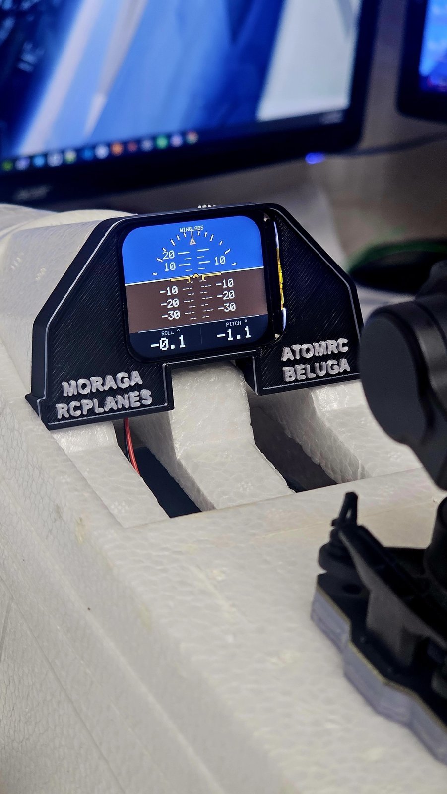 Attitude indicator installed in the ATOMRC Beluga cockpit