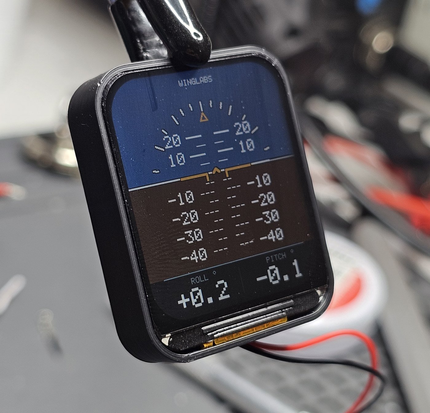 WingLabs Attitude Indicator showing a level horizon